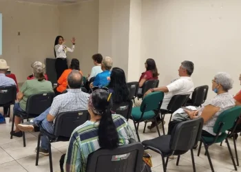 Gobierno del Estado de Colima impulsa el programa ‘Sabiduría Digital’ para fortalecer inclusión tecnológica de personas mayores