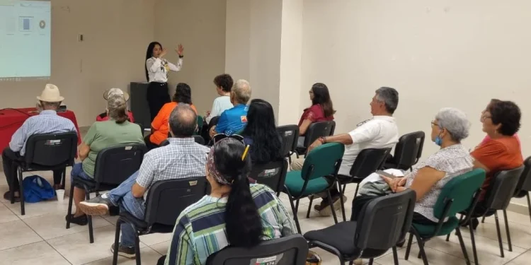 Gobierno del Estado de Colima impulsa el programa ‘Sabiduría Digital’ para fortalecer inclusión tecnológica de personas mayores