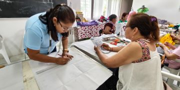 Gobierno del Estado brinda capacitación gratuita en costura y bordado para autoempleo de mujeres colimenses