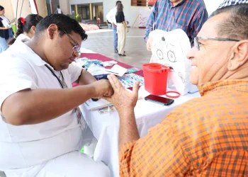 Promueve Salud Colima hábitos para la salud en la población masculina