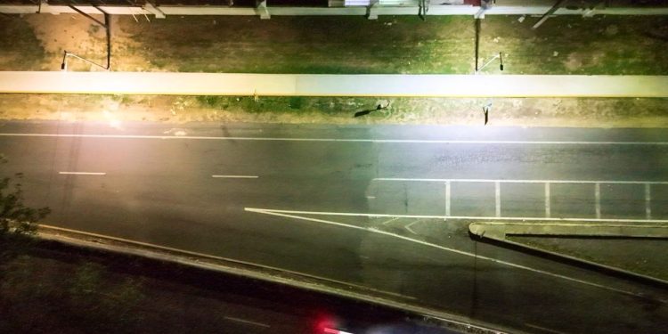 Gobierno de Rosi Bayardo cumple con banqueta y luminarias a estudiantes de la UdeC, campus El Naranjo