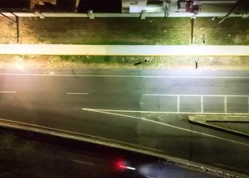 Gobierno de Rosi Bayardo cumple con banqueta y luminarias a estudiantes de la UdeC, campus El Naranjo