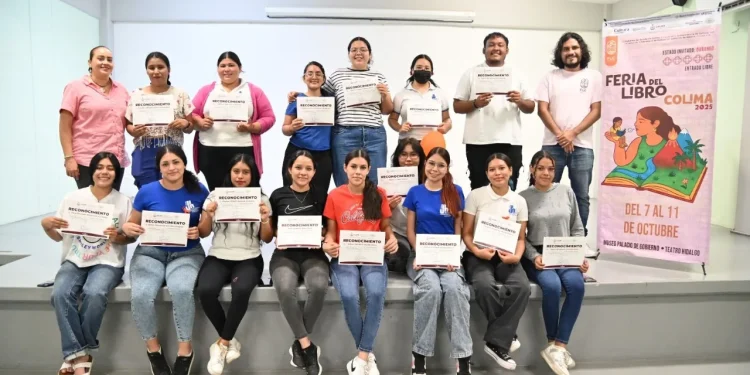 Cultura Colima concluye taller de escritura creativa para principiantes en la UPN