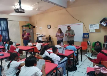 La Fiscalía General del Estado de Colima, a través de la Dirección de Prevención del Delito, llevó la estrategia “Determina2” a escuelas primarias de Colima y Comala. FGE