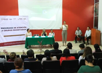 DIF Estatal Colima capacita a personal de rehabilitación y atención a Personas Adultas Mayores
