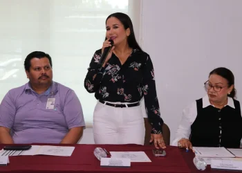 Gobierno del Estado de Colima entrega 12 plazas a cargos directivos en Educación Básica