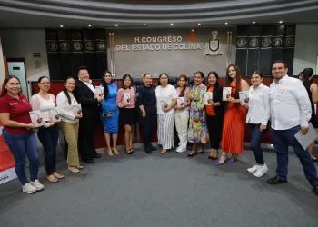 En el H Congreso del Estado de Colima se llevó a cabo la presentación del libro “Antología Poética de Mujeres en Proceso de Reinserción Social”