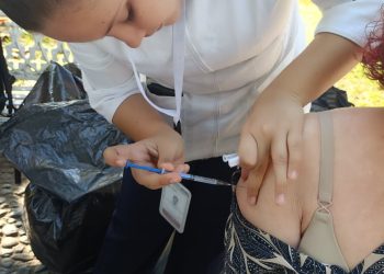 Salud Colima habilita 8 puntos de vacunación en Colima, Villa de Álvarez, Tecomán y Manzanillo