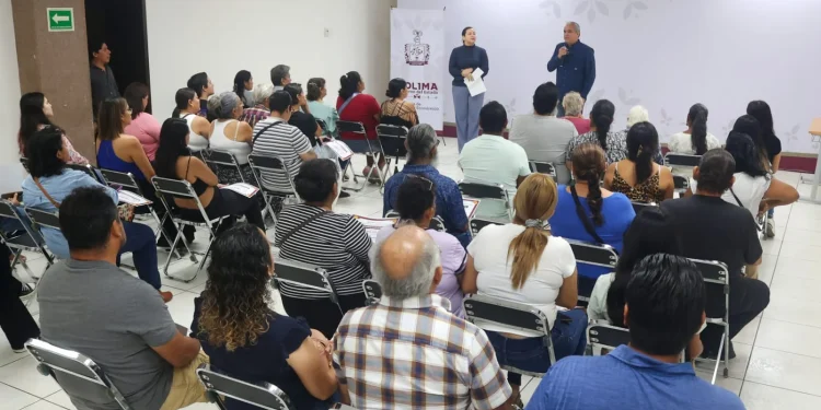 Gobierno del Estado reconoce a artesanas, artesanos y productores del Pabellón Hecho en Colima 2025