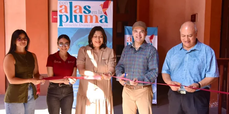 Cultura Colima inaugura exposición ‘Con alas en la pluma’ en el Museo Palacio de Colima