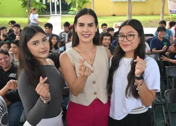 Gobierno de Rosi Bayardo hará entrega de UniBeca esta semana