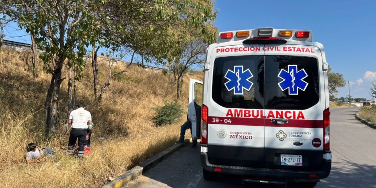 Atendieron cuerpos de emergencia 69 accidentes viales este fin de semana: UEPC Colima