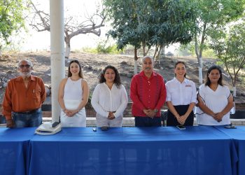 H Congreso del Estado de Colima | Celebran ceremonia cívica en Cofradía de Juárez
