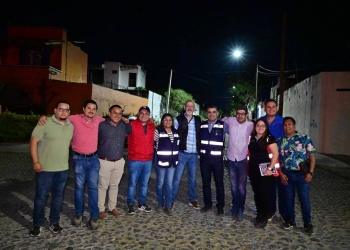 ¡Nuestro presidente Riult Rivera visitó a vecinas y vecinos de #PradosDelSur!