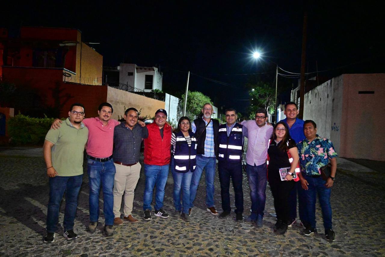 ¡Nuestro presidente Riult Rivera visitó a vecinas y vecinos de #PradosDelSur!