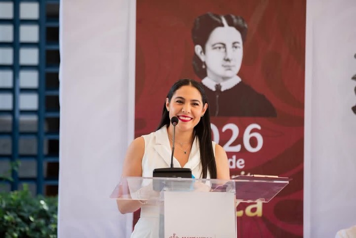 Indira Vizcaíno, Rocío Bárcena y Rosi Bayardo arrancan la campaña ‘Sí al Desarme, Sí a la Paz’ en Manzanillo