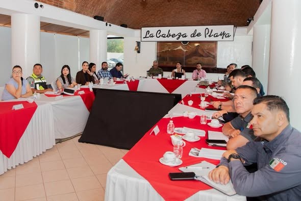 De la reunión de la Mesa de Coordinación Estatal para la Construcción de Paz y Seguridad, la gobernadora de Colima, Indira Vizcaíno Silva comparte lo siguiente: