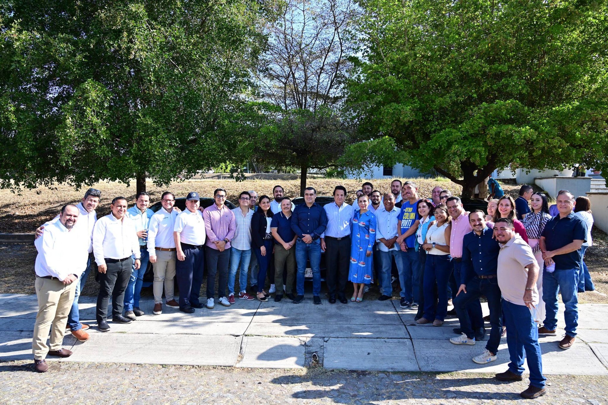 ¡Nuestro presidente Riult Rivera fortalece el parque vehicular del Ayuntamiento!