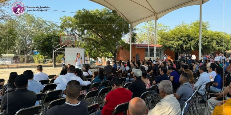 Prevención desde casa: impulsan diálogo contra la violencia escolar en primaria de Colima