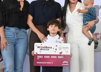 Entrega Rosi Bayardo Becas a Preescolar: Mi ColiBeca para Empezar