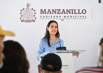 Rosi Bayardo apoya a familias que más lo necesitan con programa “Transformando Vidas”