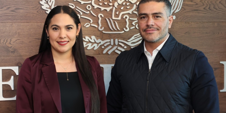 Indira Vizcaíno y García Harfuch revisan diversos aspectos de la Estrategia Nacional de Seguridad en Colima