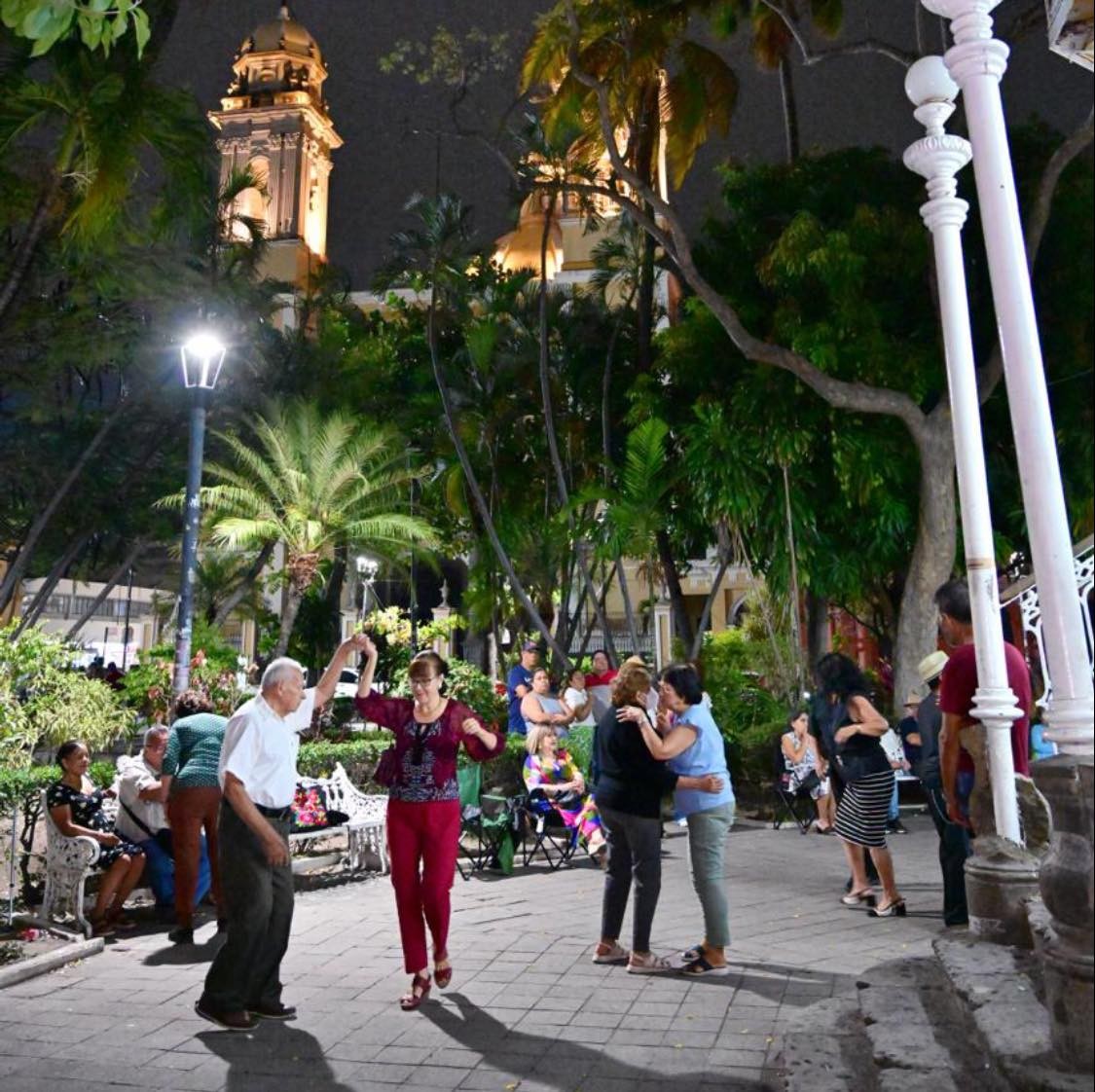 Una noche que se sintió en el corazón de Colima