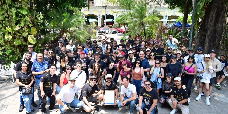 El corazón de Colima se llenó de energía, estilo y pasión por el automovilismo