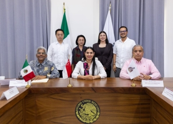 Gobernadora Indira Vizcaíno recibe a Embajador de Singapur en México para fortalecer la relación de Colima con ese país