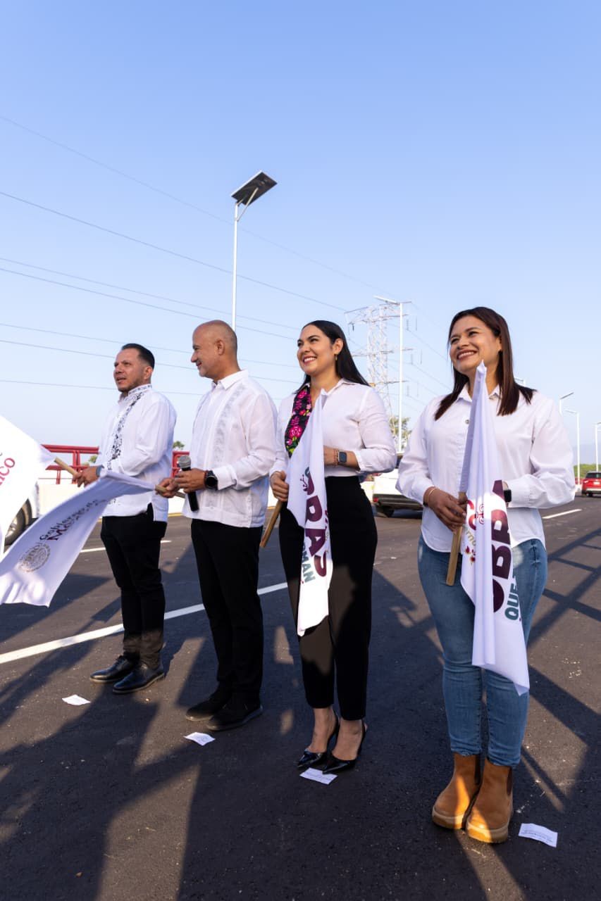 Indira Vizcaíno y titular de la SICT dan banderazo de apertura al puente Arco Norte en Colima; concluyó dos meses antes de lo previsto
