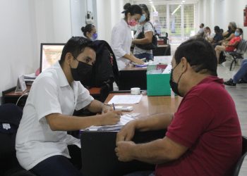 Jóvenes de 18 a 35 años, grupo con mayor riesgo de cáncer testicular: Salud Colima