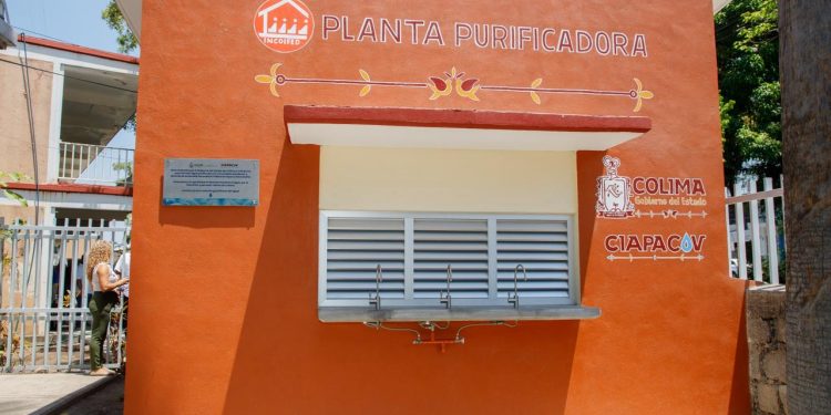 G.C. ¡Agua purificada, gratuita y de calidad para estudiantes!