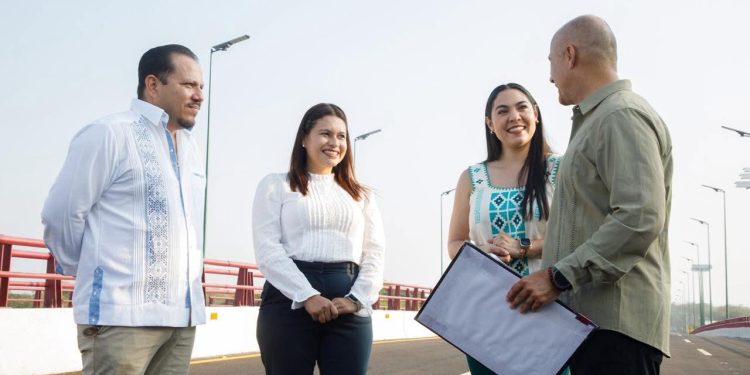 G.C.  Histórico: Sheinbaum e Indira inauguran el puente “Epitacia Zamora” en Colima