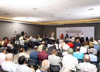 G.C.  Más de 9 millones al campo: Indira Vizcaíno fortalece a productores en Colima