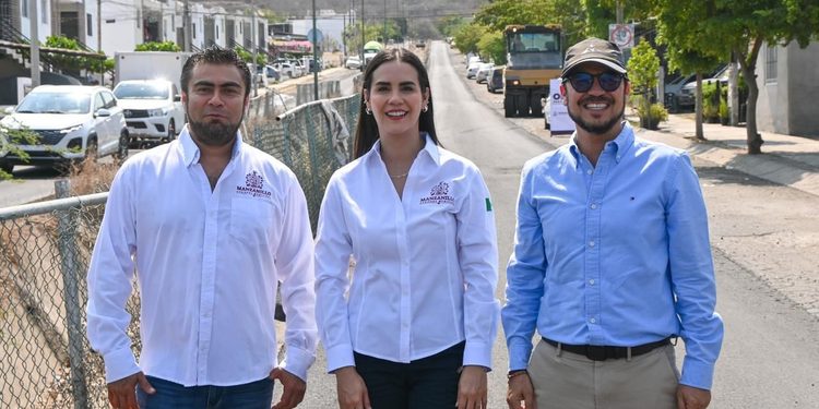 Rosi Bayardo mejora vialidades diariamente; inicia rehabilitación de calle Valle de las Manzanas