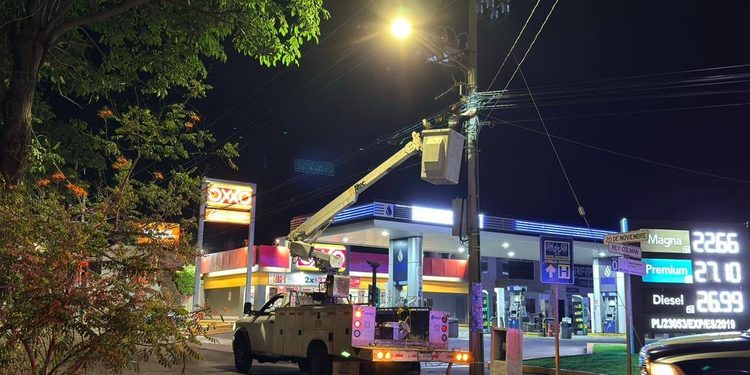H. ayuntamiento de colima, ¡Seguimos recuperando calles bien iluminadas en la capital!