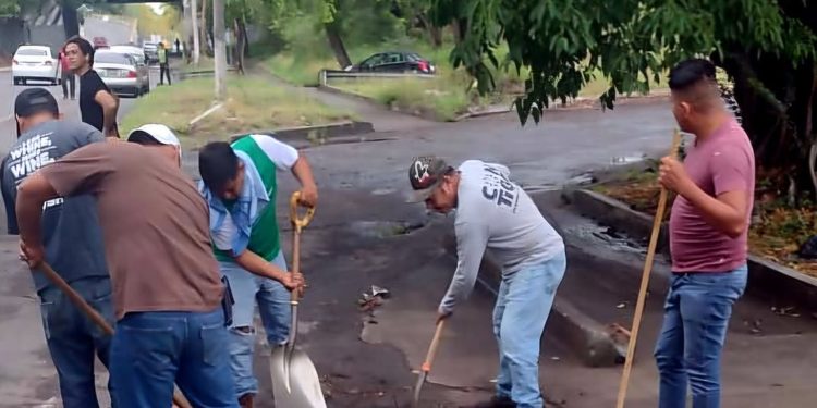 H. ayuntamiento de colima, ¡Seguimos #TrabajandoPorTi para construir una ciudad más limpia y ordenada para todas y todos!