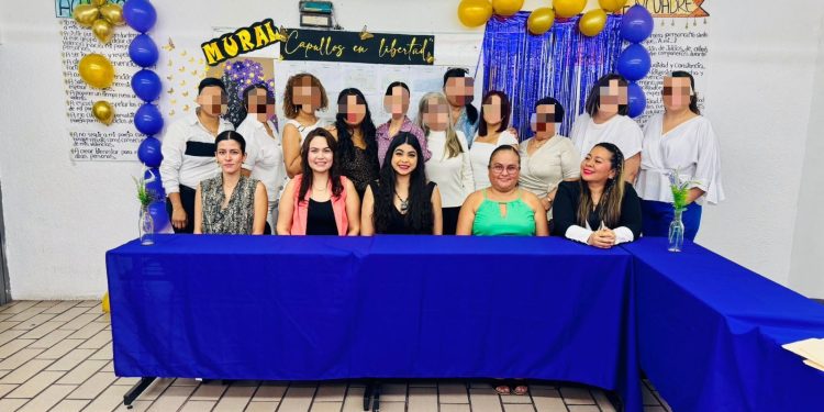 FGE.   El Centro de Justicia para las Mujeres participó en días pasados, en la clausura del grupo de autoayuda para mujeres, desarrollado en coordinación con CEPAVI.