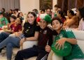 La gobernadora Indira Vizcaíno Silva compartió con niñas y niños destacados de los Juegos Deportivos Nacionales Escolares de la Educación Básica el arranque de la Copa del Mundo 2026.