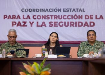 De la reunión de la Mesa de Coordinación Estatal para la Construcción de Paz y Seguridad, la gobernadora de Colima, Indira Vizcaíno Silva comparte lo siguiente: