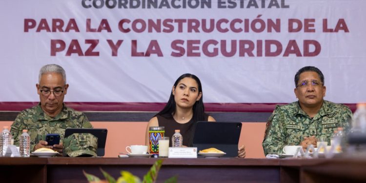De la reunión de la Mesa de Coordinación Estatal para la Construcción de Paz y Seguridad, la gobernadora de Colima, Indira Vizcaíno Silva comparte lo siguiente: