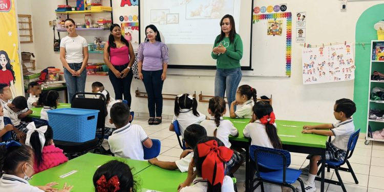 FGE. Impulsan prevención de violencia digital en niñas y niños de Coquimatlán