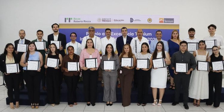 Reconocen a estudiantes de excelencia con Premio Ternium–Tecnológico de Colima