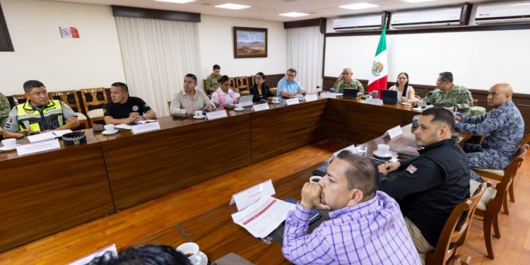 De la reunión de la Mesa de Coordinación Estatal para la Construcción de Paz y Seguridad, la gobernadora de Colima, Indira Vizcaíno Silva comparte lo siguiente el 2 de junio:
