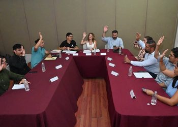 “Más apoyo para las familias: DIF Manzanillo aprueba reglas de operación de programas sociales”