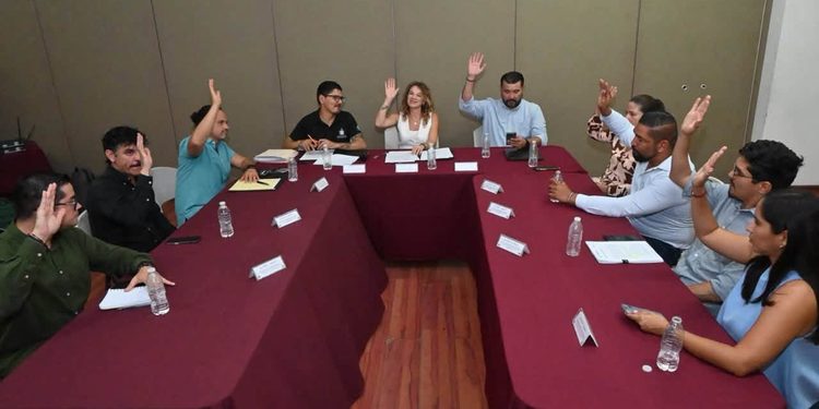 “Más apoyo para las familias: DIF Manzanillo aprueba reglas de operación de programas sociales”