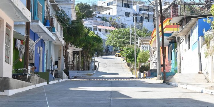El H. ayuntamiento de manzanillo entrega vialidad renovada que beneficia a miles de familias en Manzanillo