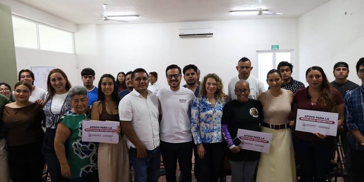 ¡JÓVENES MANZANILLENSES PONDRÁN EN ALTO EL NOMBRE DE MANZANILLO CON APOYOS ACADÉMICOS, CULTURALES Y DEPORTIVOS!