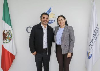 La gobernadora de Colima, Indira Vizcaíno Silva, sostuvo este lunes una reunión de trabajo en la Ciudad de México con el director general de la Conagua, Efraín Morales López, para dar seguimiento a los avances de dos obras hidráulicas estratégicas para el estado.