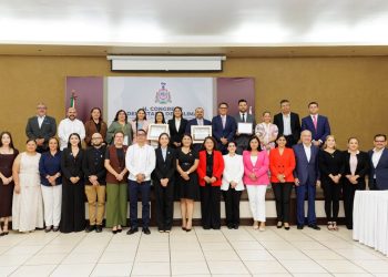 La gobernadora Indira Vizcaíno Silva encabezó la entrega de la condecoración “Licenciada Margarita Torres Huerta” 2026.